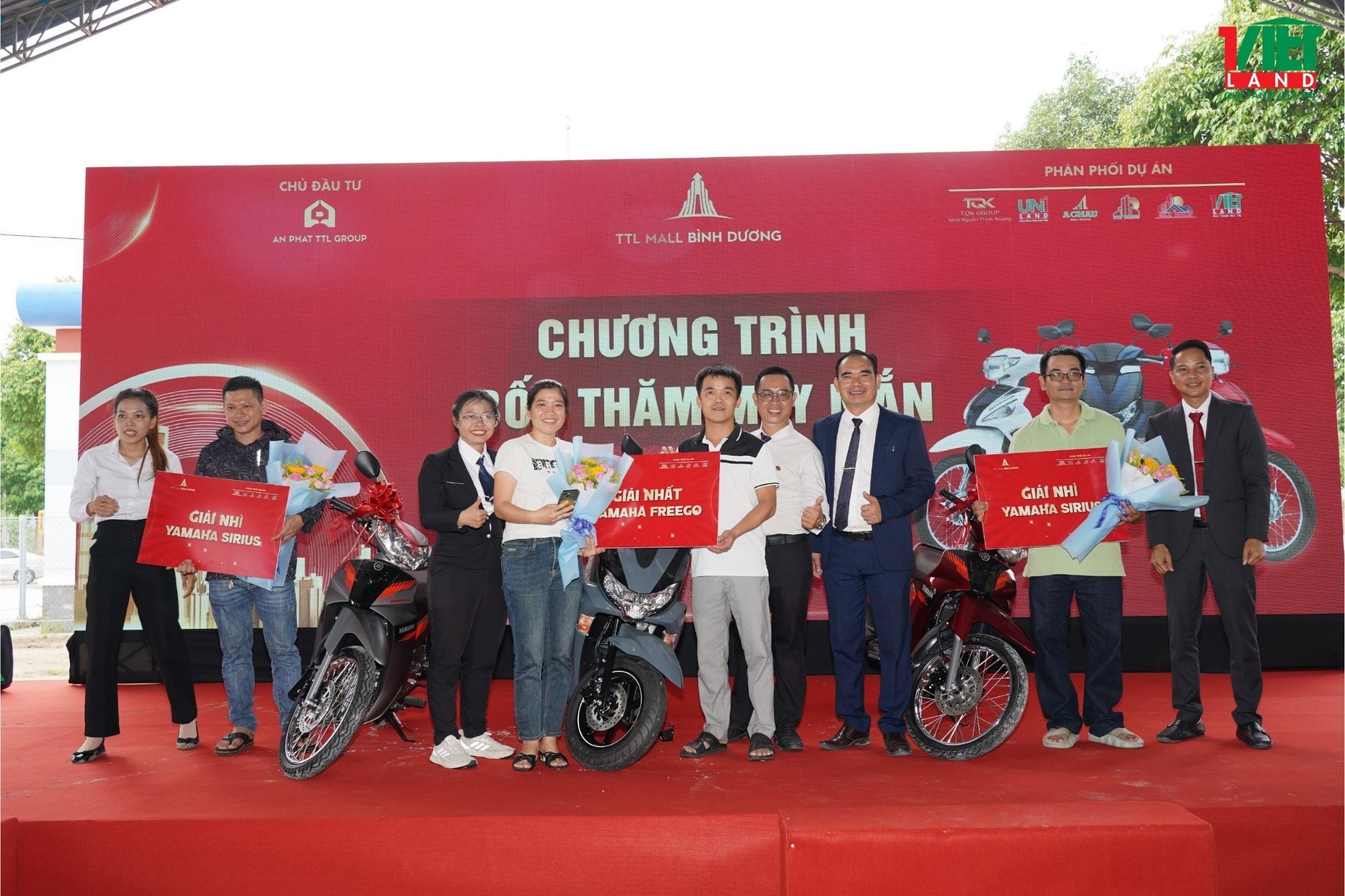 khách hàng tll mall bình dương